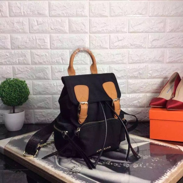 Burberry's popular backpack 209382#