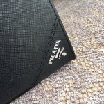 Prada handbag 2VE009V corner mark