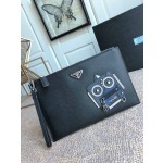 Prada new clutch 2VG005