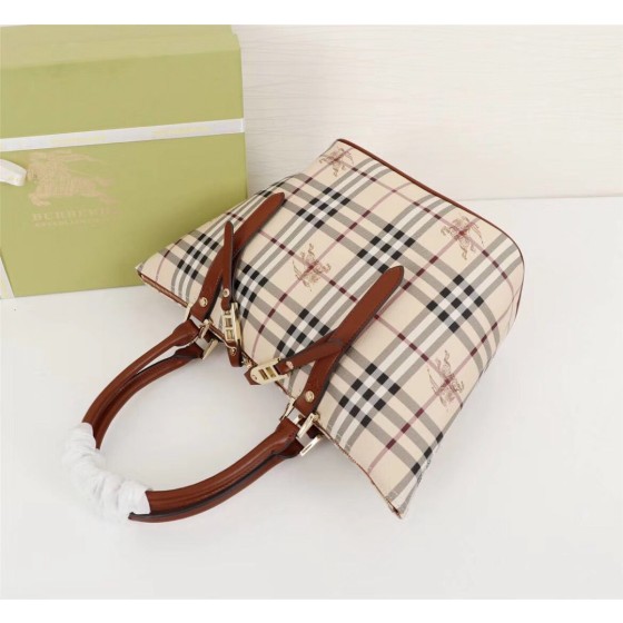 Burberry popular model number: 40832