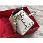 Valentino New Messenger Bag Model: 0045