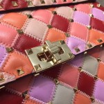 Valentino Fan Bingbing with the same handbag Model: V0122