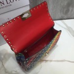 Valentino Fan Bingbing with the same handbag Model: V0122