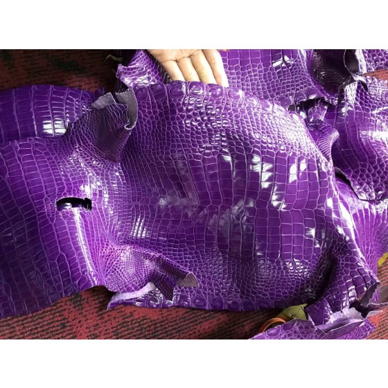 Hermès makes exclusive leather glossy American alligator: Provence Lavender