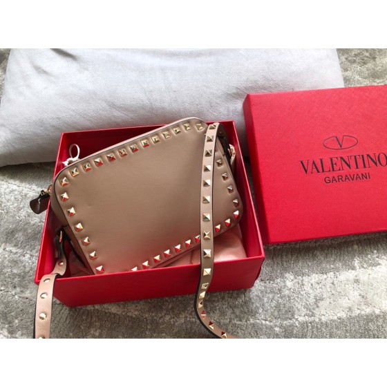 Valentino nail gun camera bag shipment model: 00890