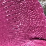 Hermès makes exclusive leather glossy American alligator:peach pink