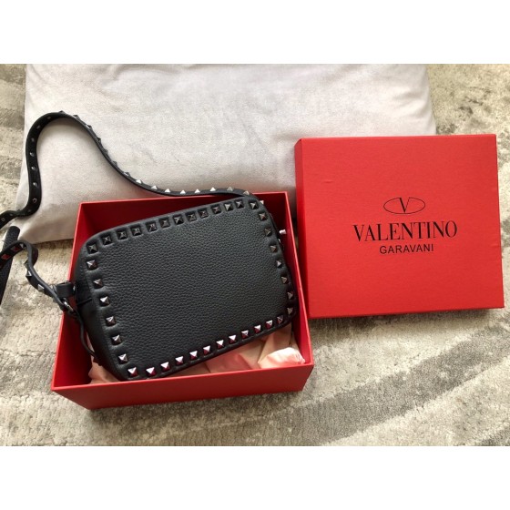 Valentino nail gun camera bag shipment model: 00890