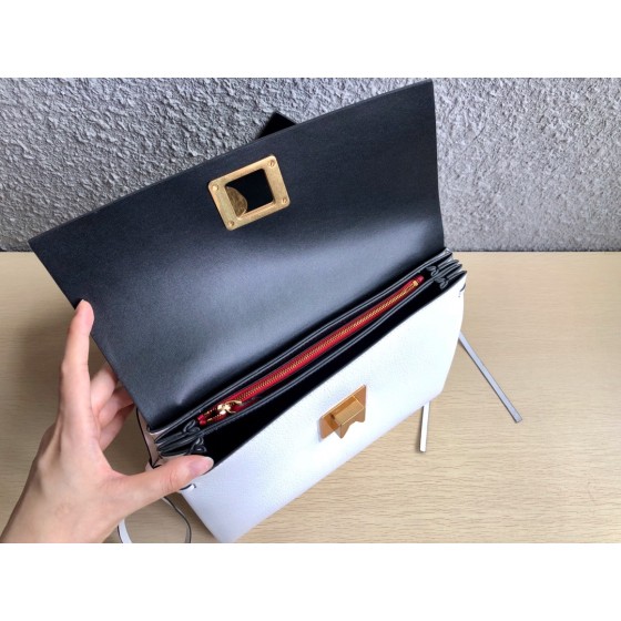 Valentino's latest VRING Bag model 0004L