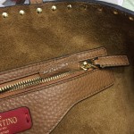 Valentino Garavani Rockstud Shopping Bag in Calfskin, V007