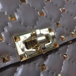 Valentino quilted embroidery Fine workmanship and micro-rivet inlay Model: 0122