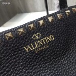 Valentino Garavani Rockstud Shopping Bag in Calfskin, V007