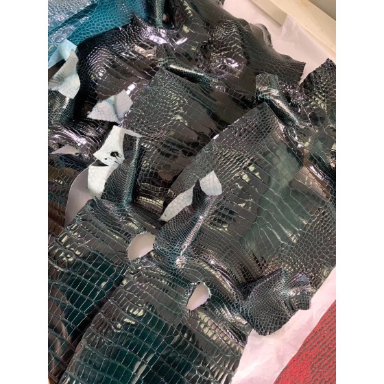 Hermès makes exclusive leather glossy American alligator:6O cypress green