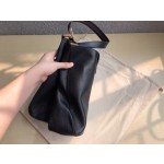 Valentino VSLING Textured Calfskin Shoulder Bag Leather Shoulder Model: 0802L