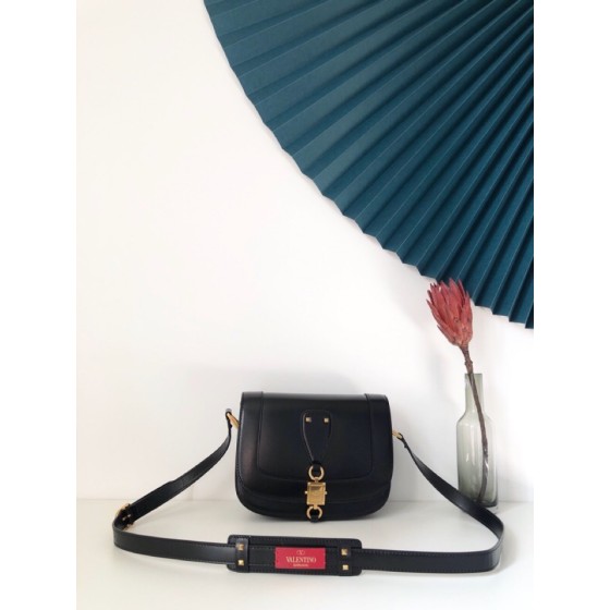 Valentino Early Spring Vintage Messenger Bag Model 🆕1014