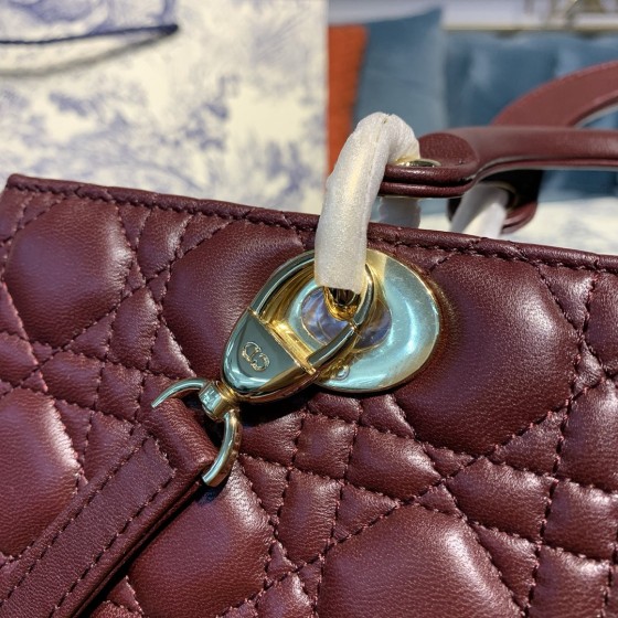 DIOR Lady Seven Grid Daifei Wine Red Gold Buckle