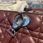 DIOR Lady Seven Grid Daifei Wine Red Silver Button