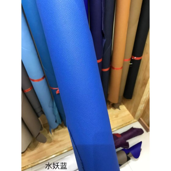 Hermes makes exclusive leather Togo calfskin: Epsom palm print leather:blue line