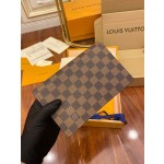 Louis Vuitton exclusive starting model: M60237