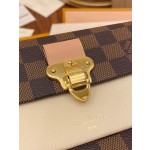 Louis Vuitton exclusive starting model: M60237