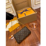 Louis Vuitton M40717 Super Enhanced Edition