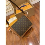 Louis Vuitton Exclusive starting model: M44391