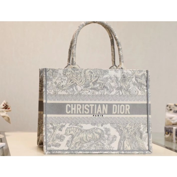 DIOR TOTE Grey Tiger