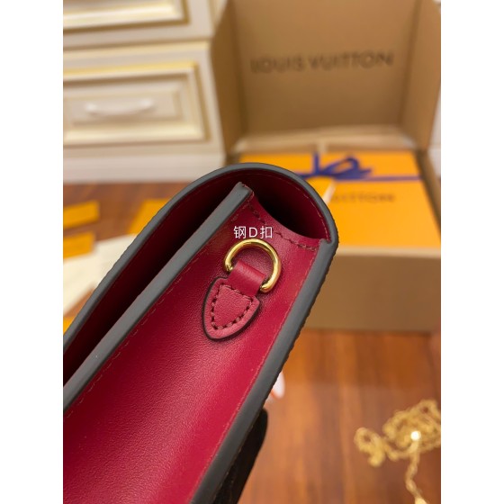 Louis Vuitton exclusive starting model: M67404