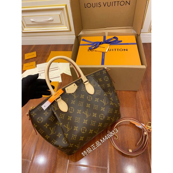 Louis Vuitton M48813