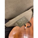 Louis Vuitton M44797