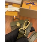 Louis Vuitton M44797