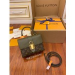 Louis Vuitton M44797