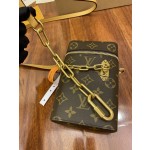 Louis Vuitton M44914