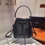 Prada bucket bag 🎉 1BE055