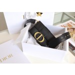 Montaigne 𝙢𝙞𝙣𝙞 box bag