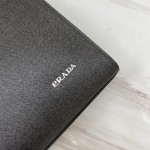 Prada-with password lock 🔒The first layer of imported calfskin