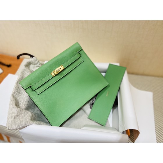 Kelly danse gold buckle evercolor 3i avocado  green