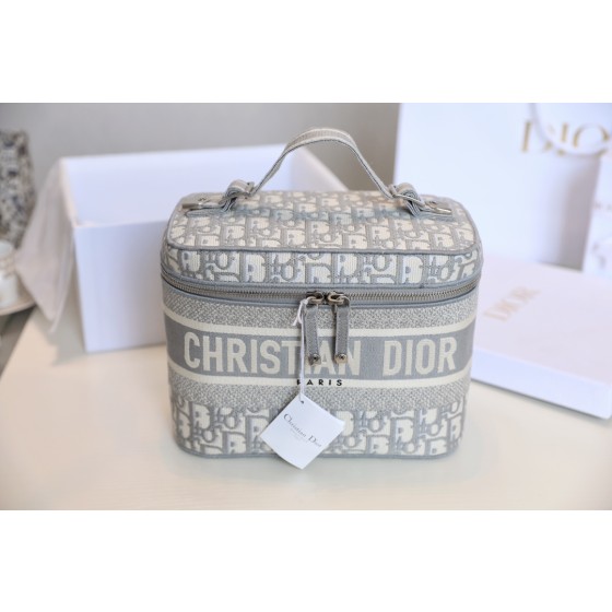 DIOR TRAVEL VANITY Cosmetic Bag