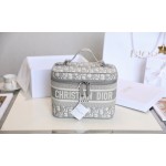 DIOR TRAVEL VANITY Cosmetic Bag