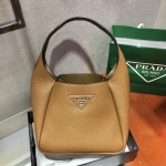 Prada bucket bag ✨ 1BC127