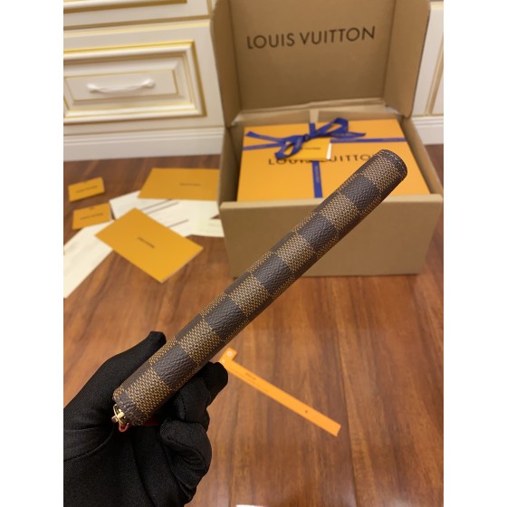 Louis Vuitton exclusive debut model: N60534