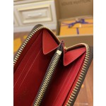 Louis Vuitton exclusive debut model: N60534