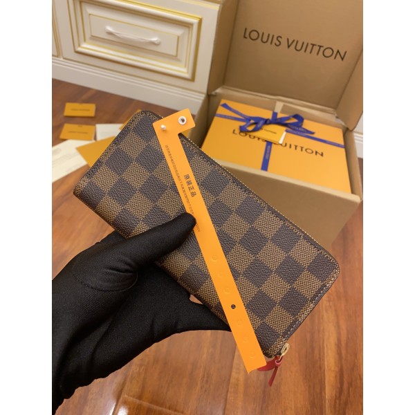 Louis Vuitton exclusive debut model: N60534
