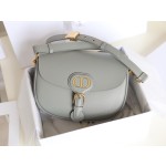 Trianon Grey (Rock Grey) ‼️ Medium 𝙙𝙞𝙤𝙧 𝙗𝙤𝙗𝙗𝙗𝙮