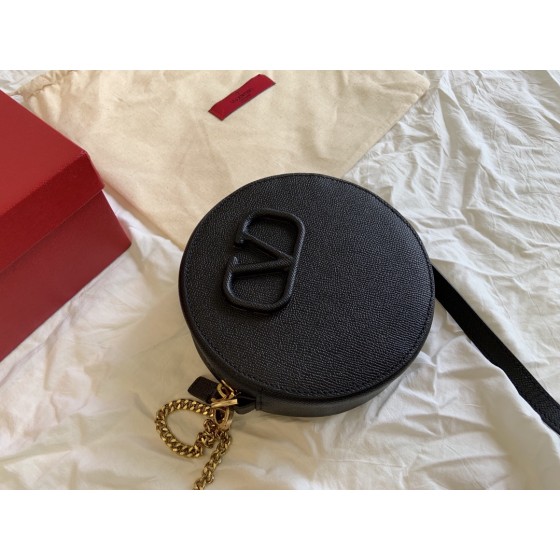 Valentino Round Bread Bag Model: 7788