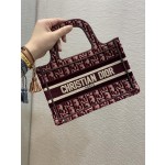 The latest velvet collection for fall/winter, Book Tote