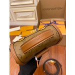 Louis Vuitton exclusive starting model: M45142