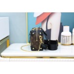 Louis Vuitton𝗣𝗘𝗧𝗜𝗧𝗘 𝗠𝗔𝗟𝗟𝗘 𝗔𝗢𝗨𝗣𝗟𝗘French 🇫🇷 original material / all steel hardware M45571