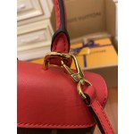 Louis Vuitton M44322