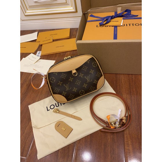 Louis Vuitton M45528