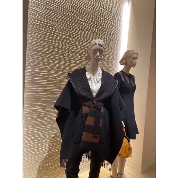 Louis Vuitton Shawl Coat Q39 (consult customer service to confirm size before placing a custom order)